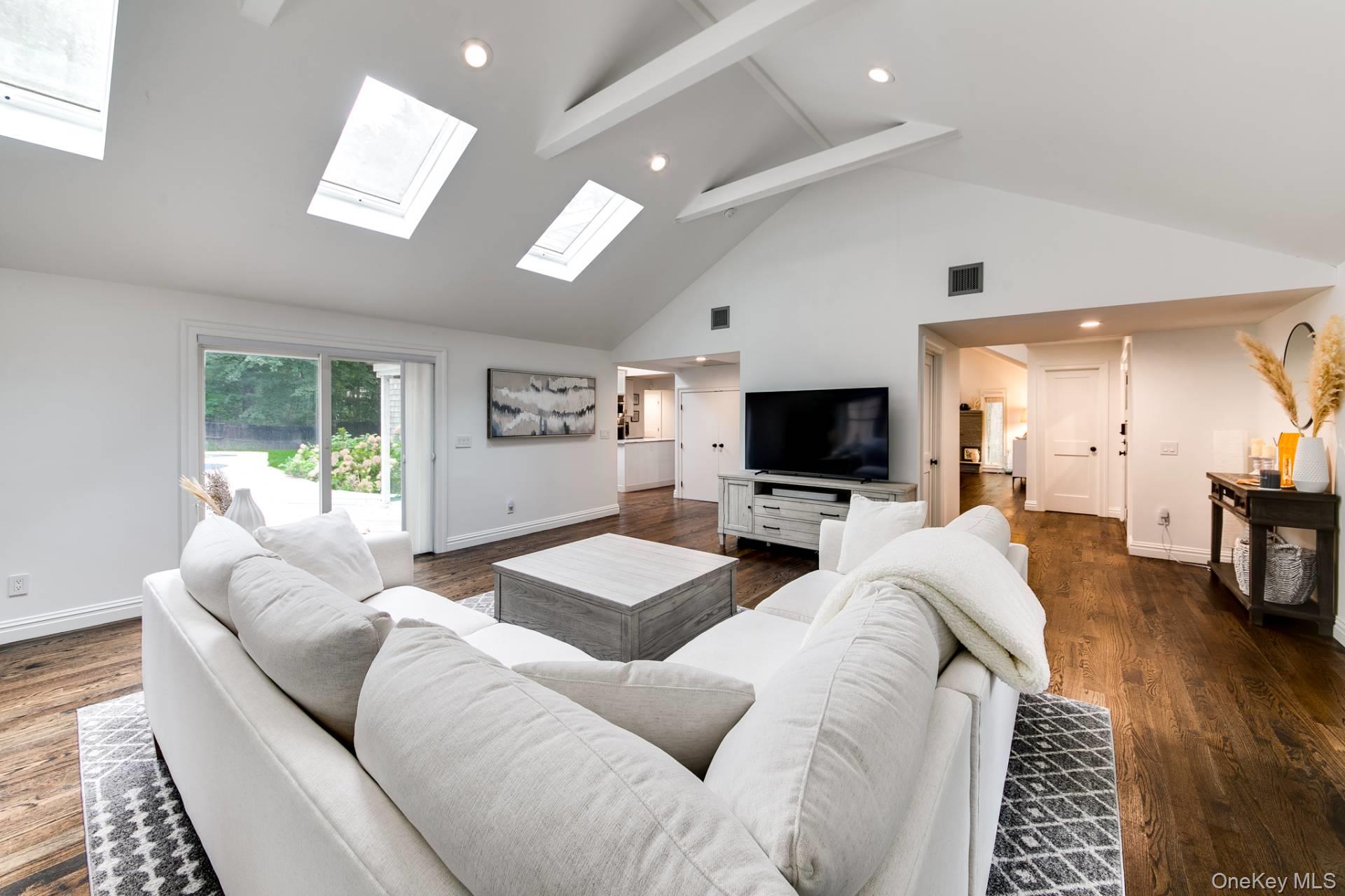 1206 Middle Line Highway, Sag Harbor, NY 11963