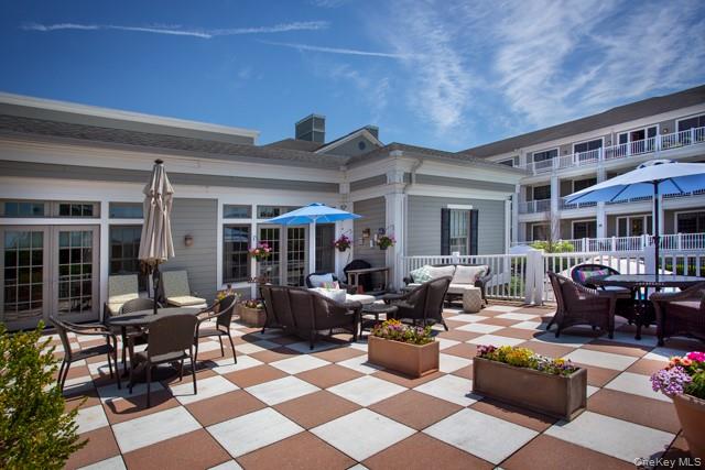 61 Bryant Avenue # 106, Roslyn Harbor, NY 11576