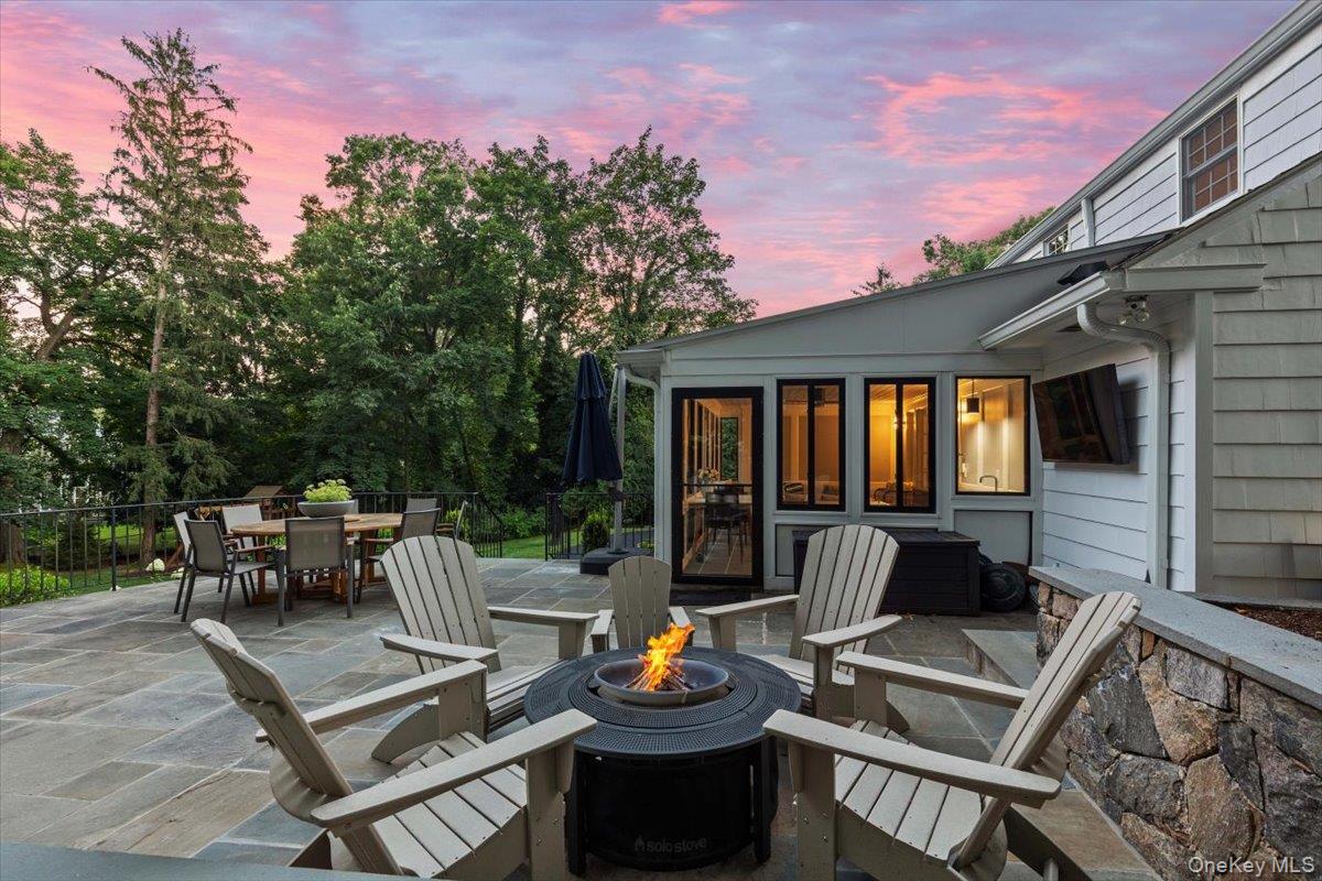 25 Ramapo Trail, Harrison, NY 10528