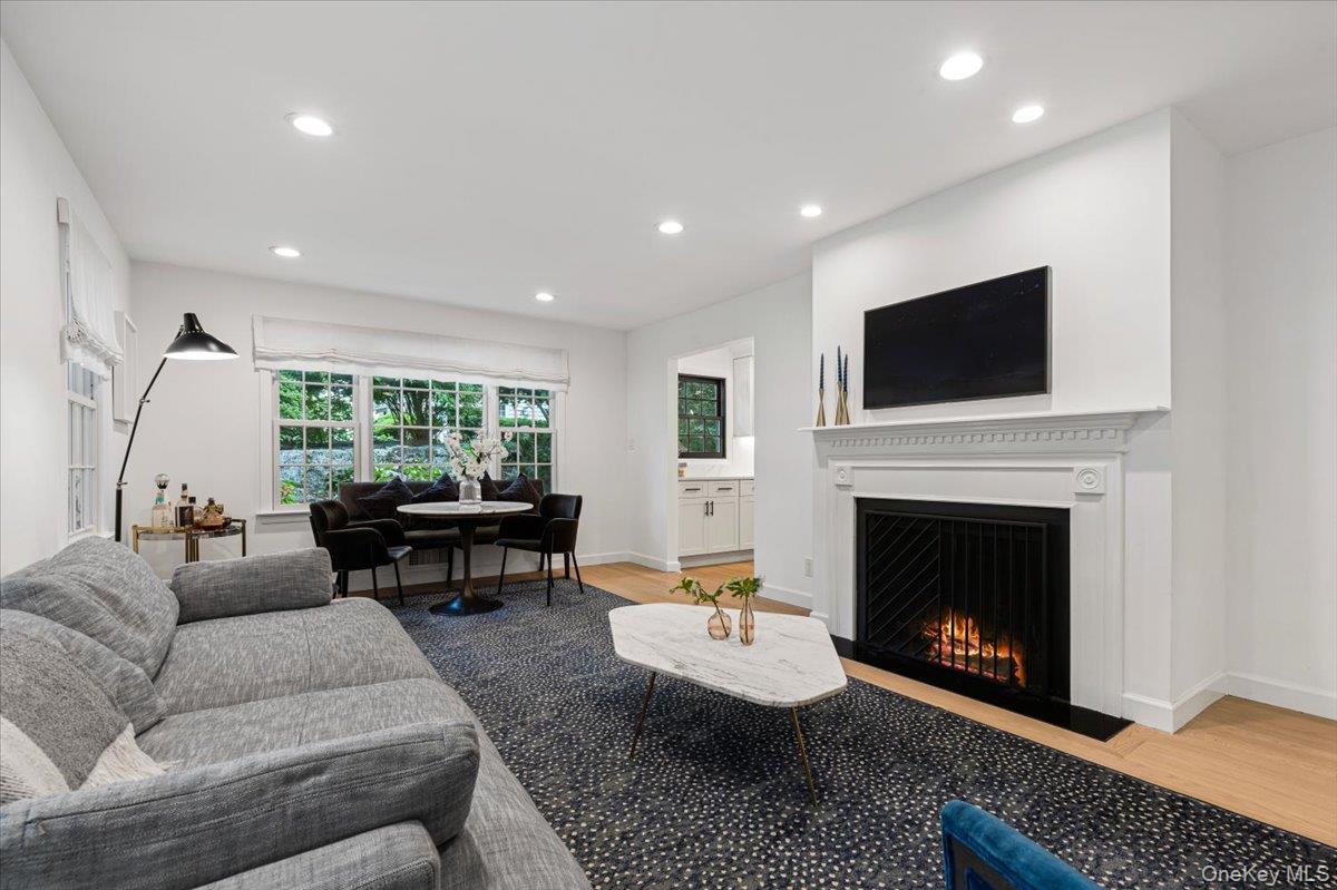 25 Ramapo Trail, Harrison, NY 10528