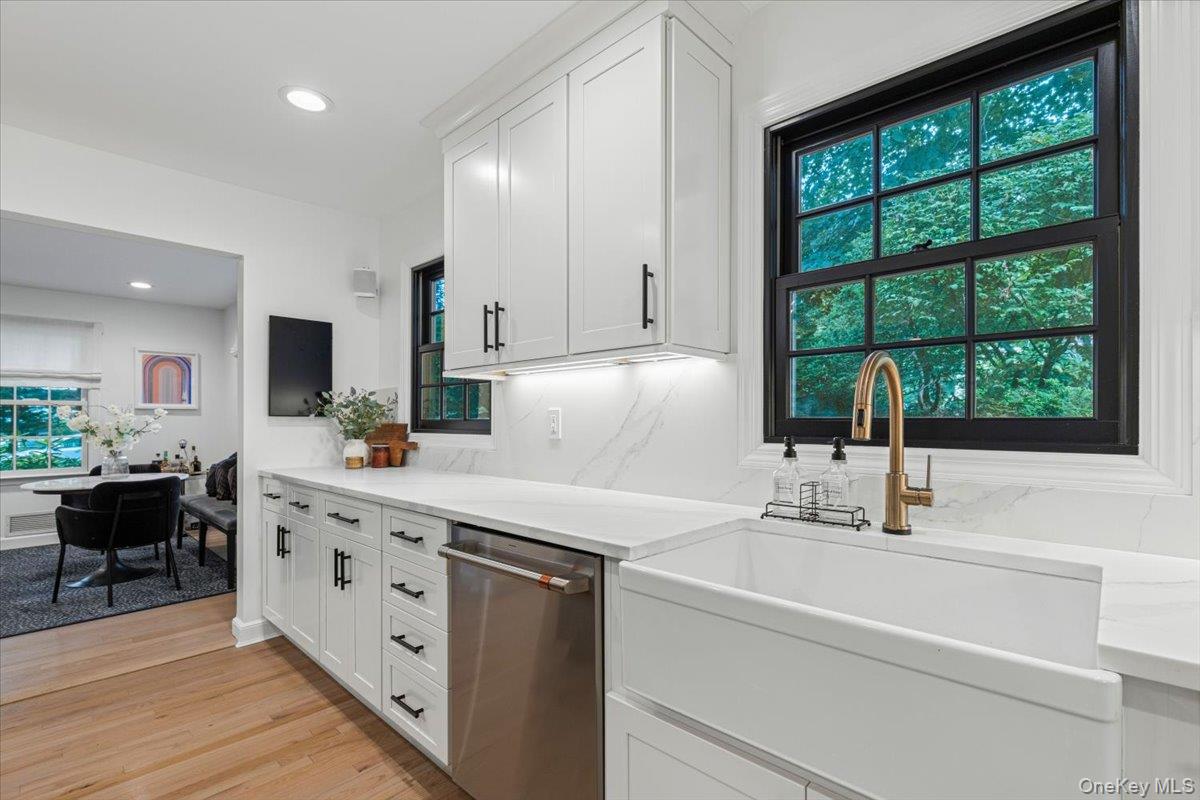 25 Ramapo Trail, Harrison, NY 10528