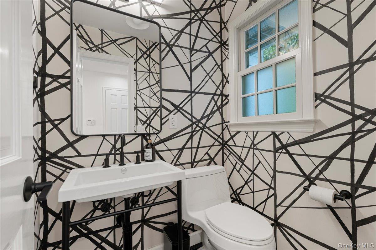 25 Ramapo Trail, Harrison, NY 10528