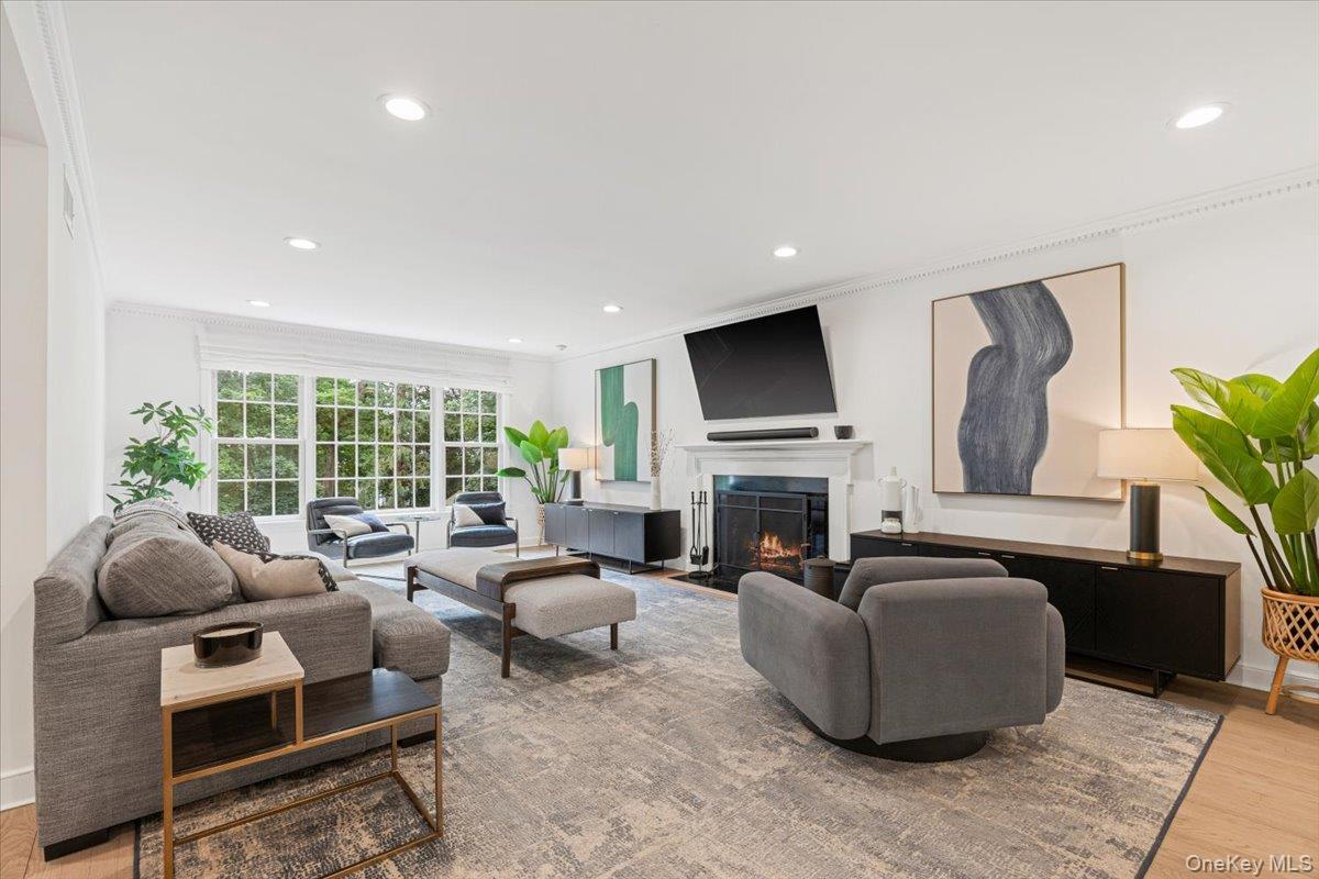 25 Ramapo Trail, Harrison, NY 10528