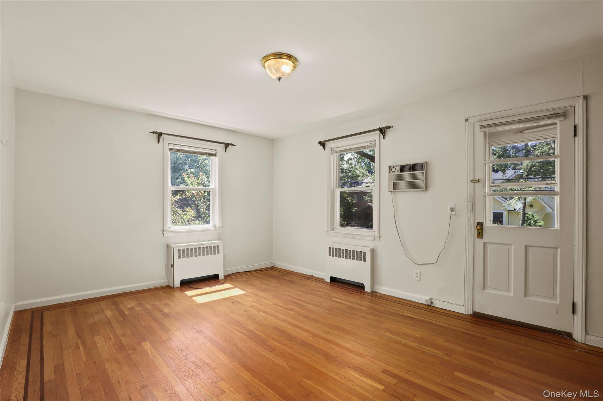 5926 Spencer Avenue, Bronx, NY 10471