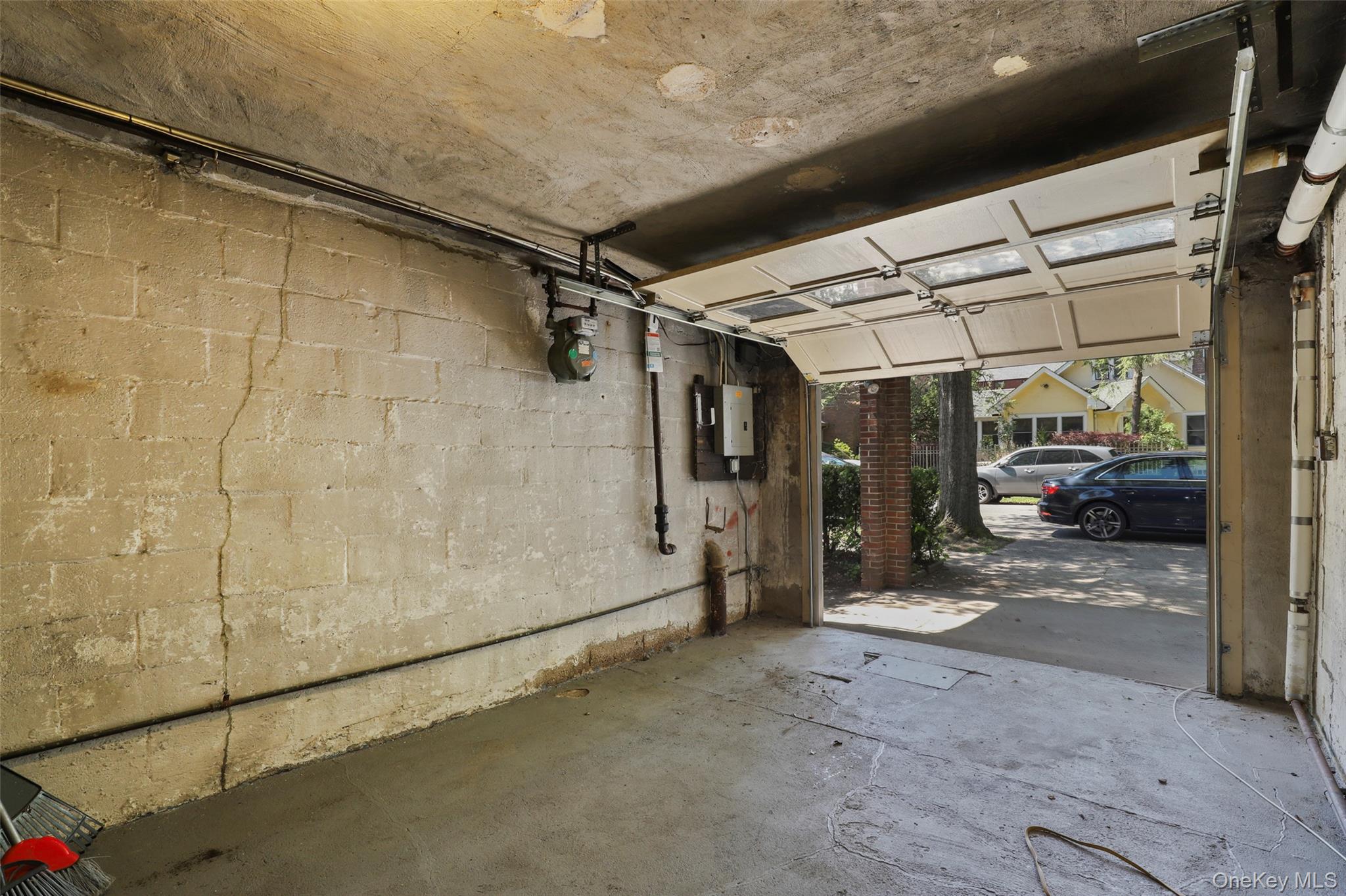 5926 Spencer Avenue, Bronx, NY 10471