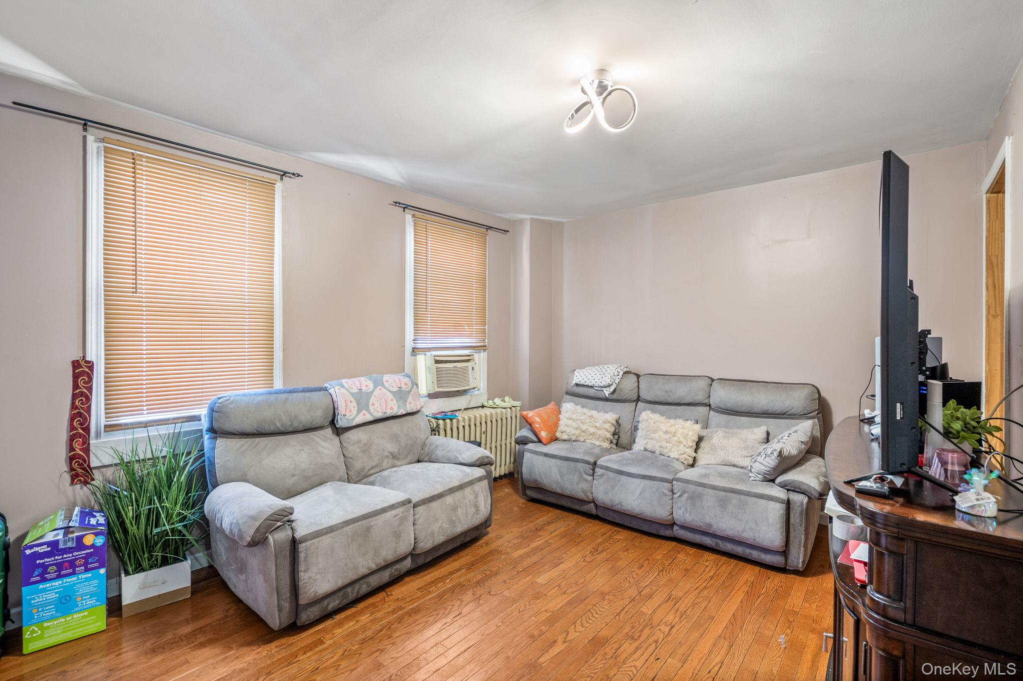 116 W Parmenter Street, Newburgh, NY 12550