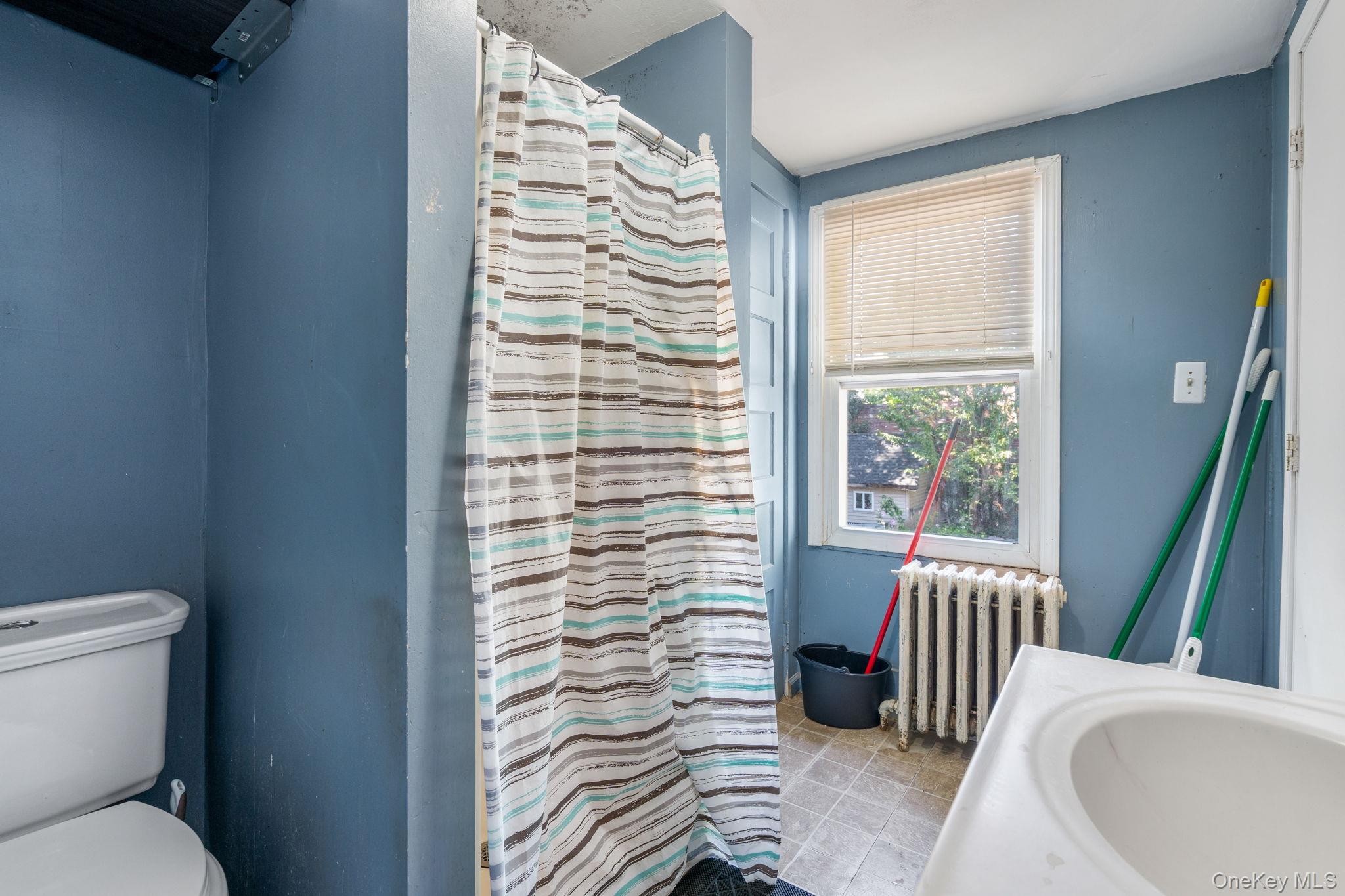 116 W Parmenter Street, Newburgh, NY 12550