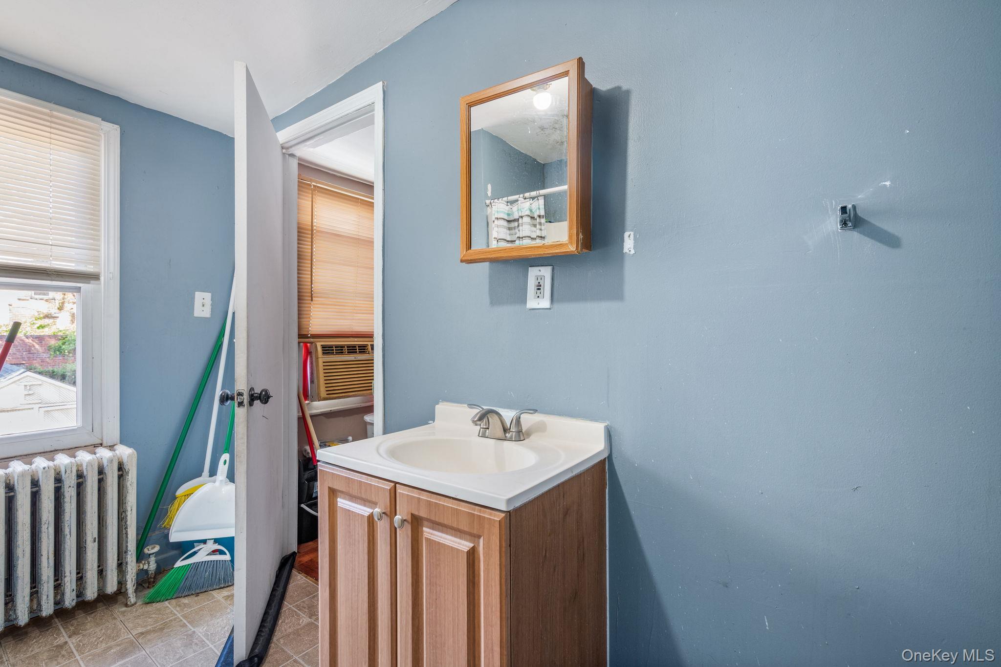 116 W Parmenter Street, Newburgh, NY 12550