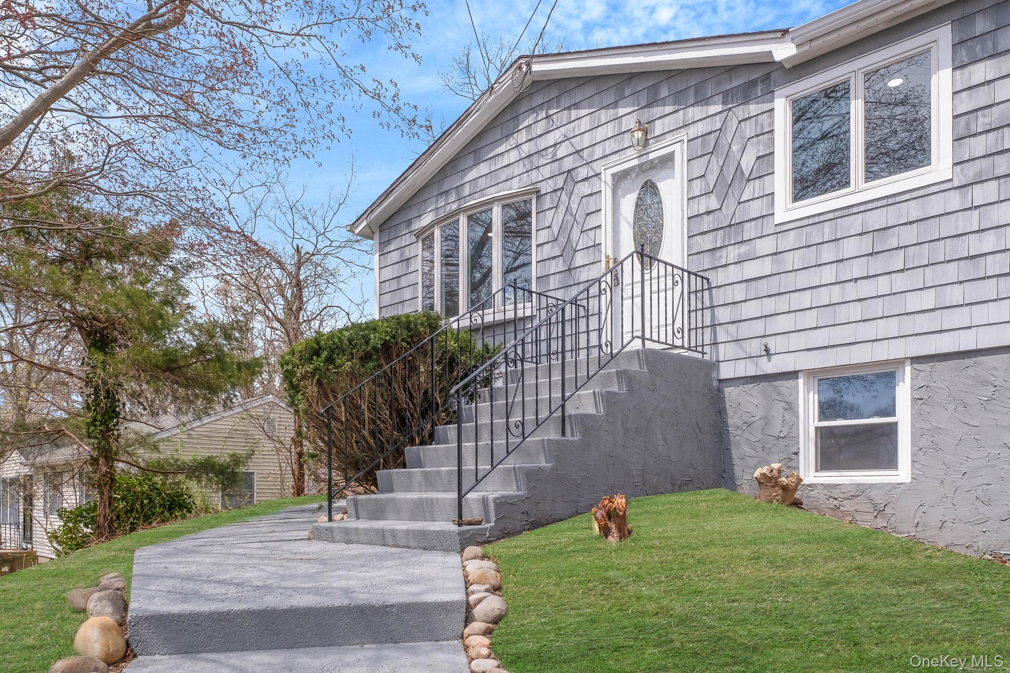 21 Yucca Road, Rocky Point, NY 11778