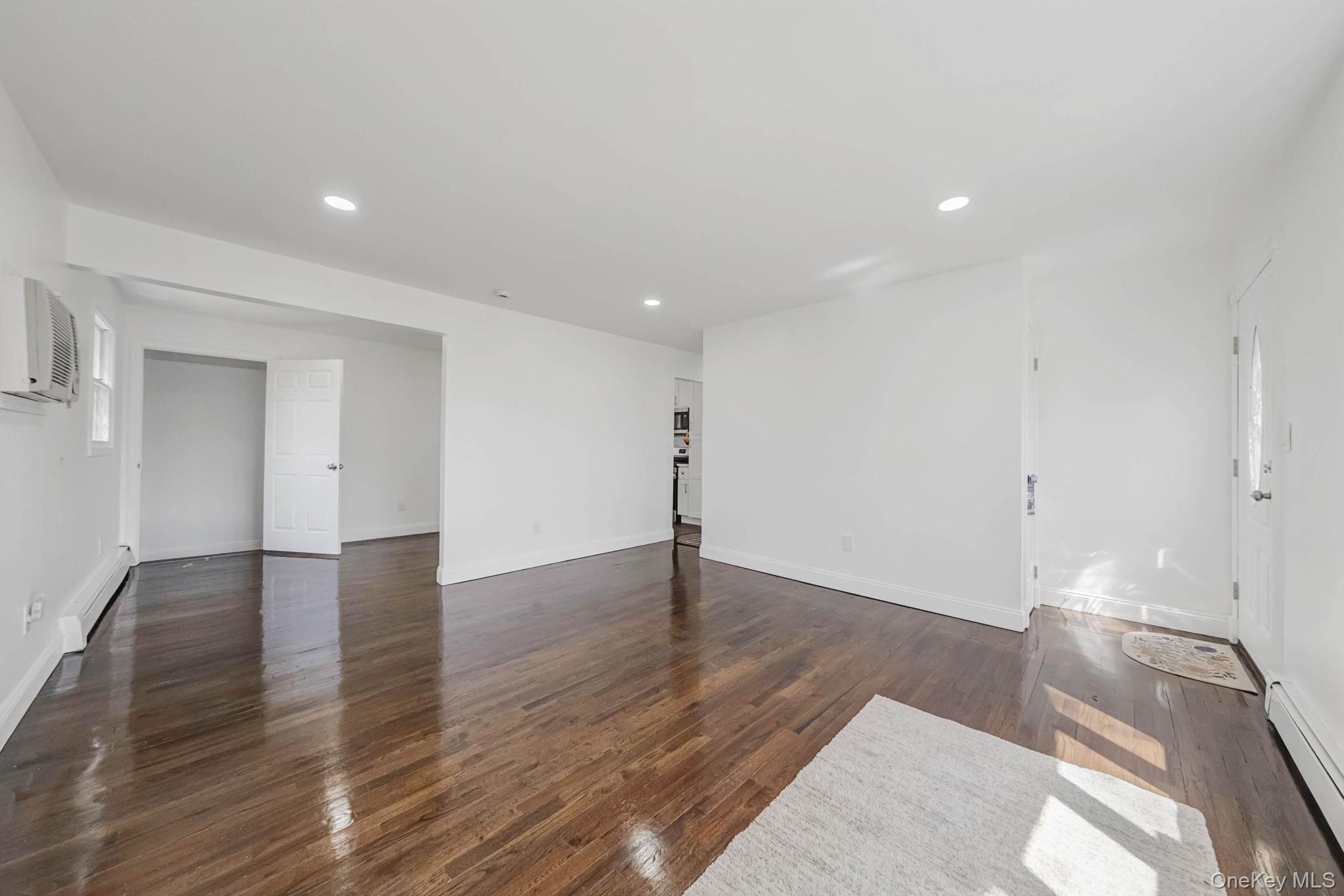 21 Yucca Road, Rocky Point, NY 11778