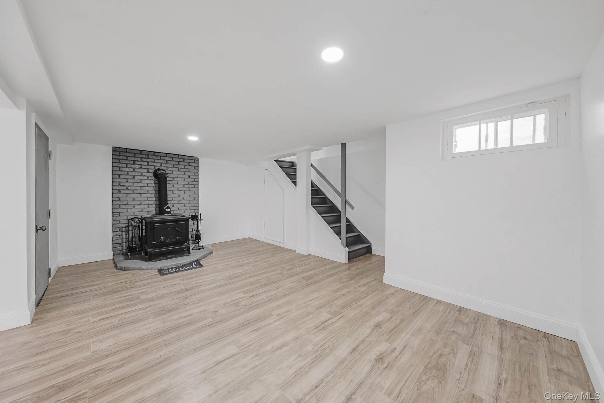 21 Yucca Road, Rocky Point, NY 11778