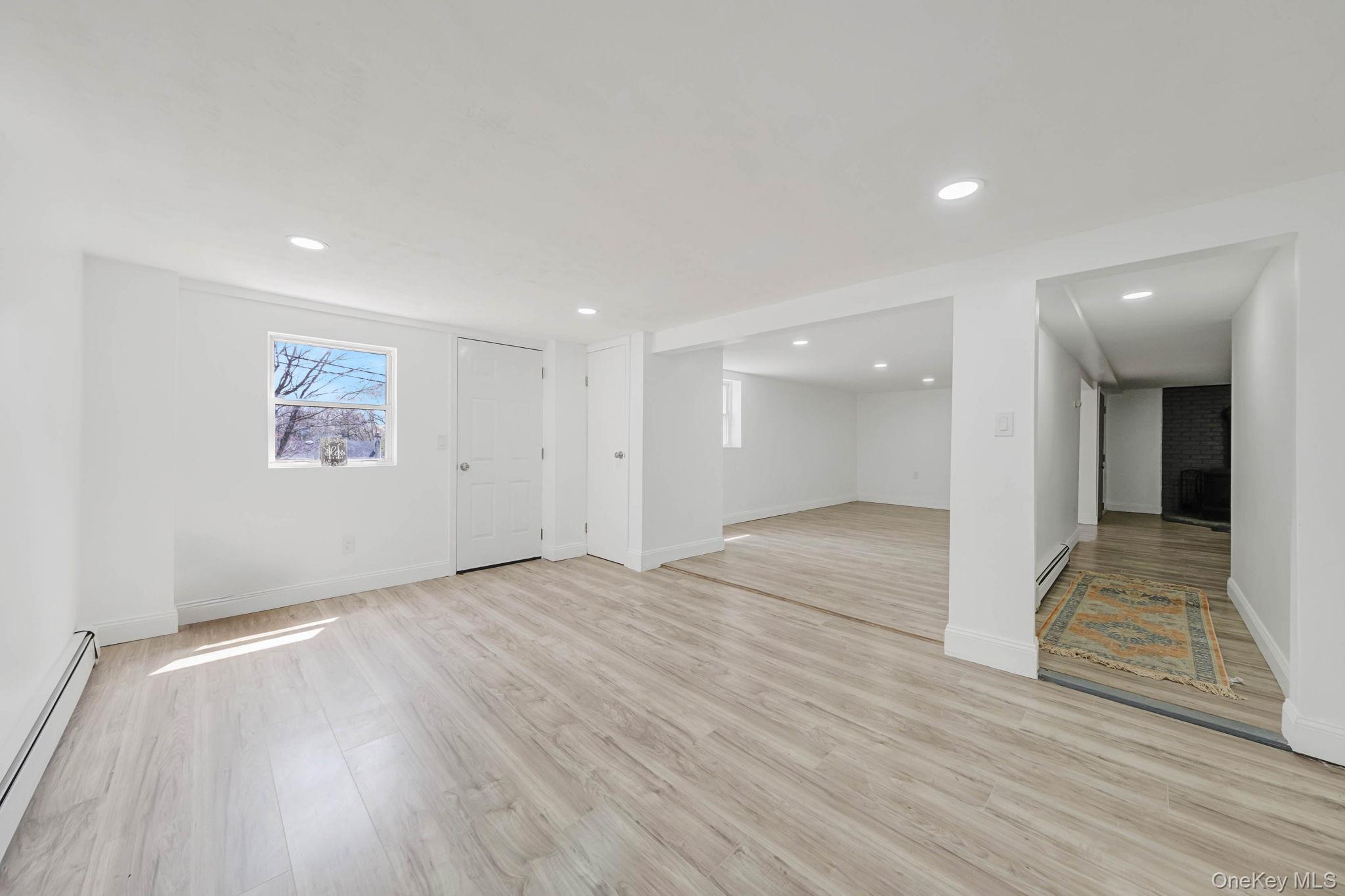 21 Yucca Road, Rocky Point, NY 11778