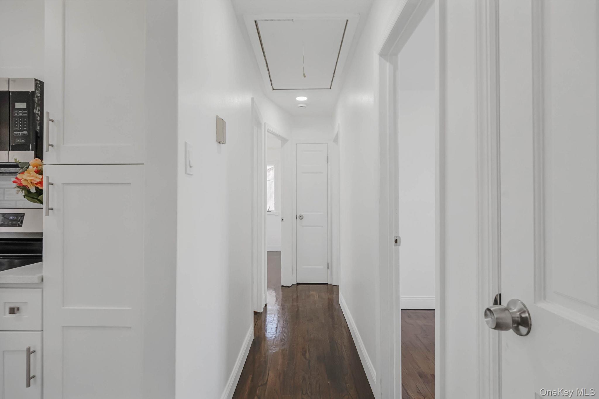 21 Yucca Road, Rocky Point, NY 11778