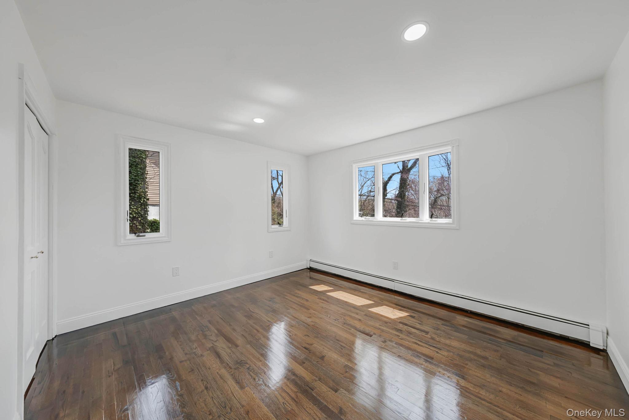 21 Yucca Road, Rocky Point, NY 11778