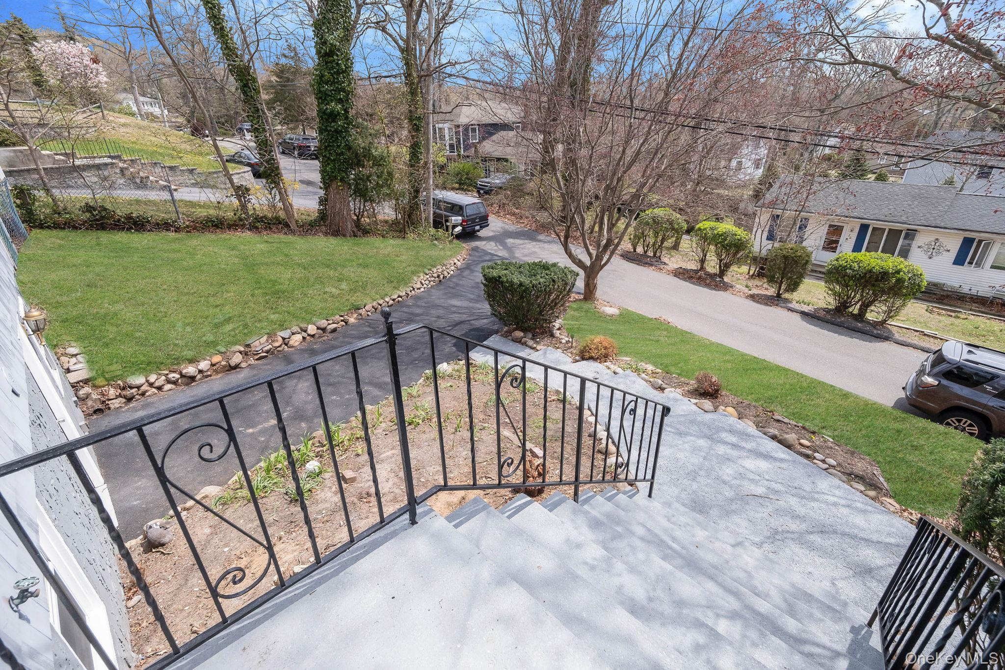 21 Yucca Road, Rocky Point, NY 11778