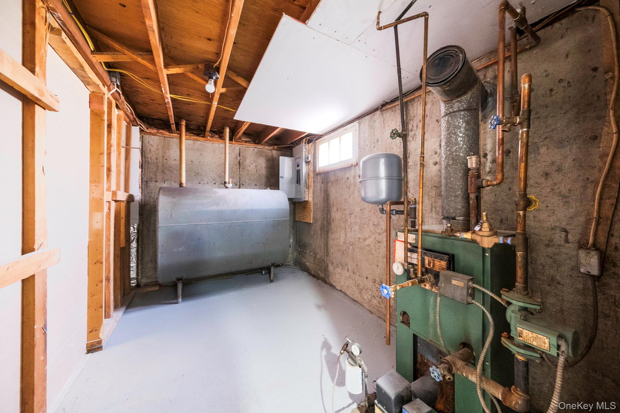 21 Yucca Road, Rocky Point, NY 11778