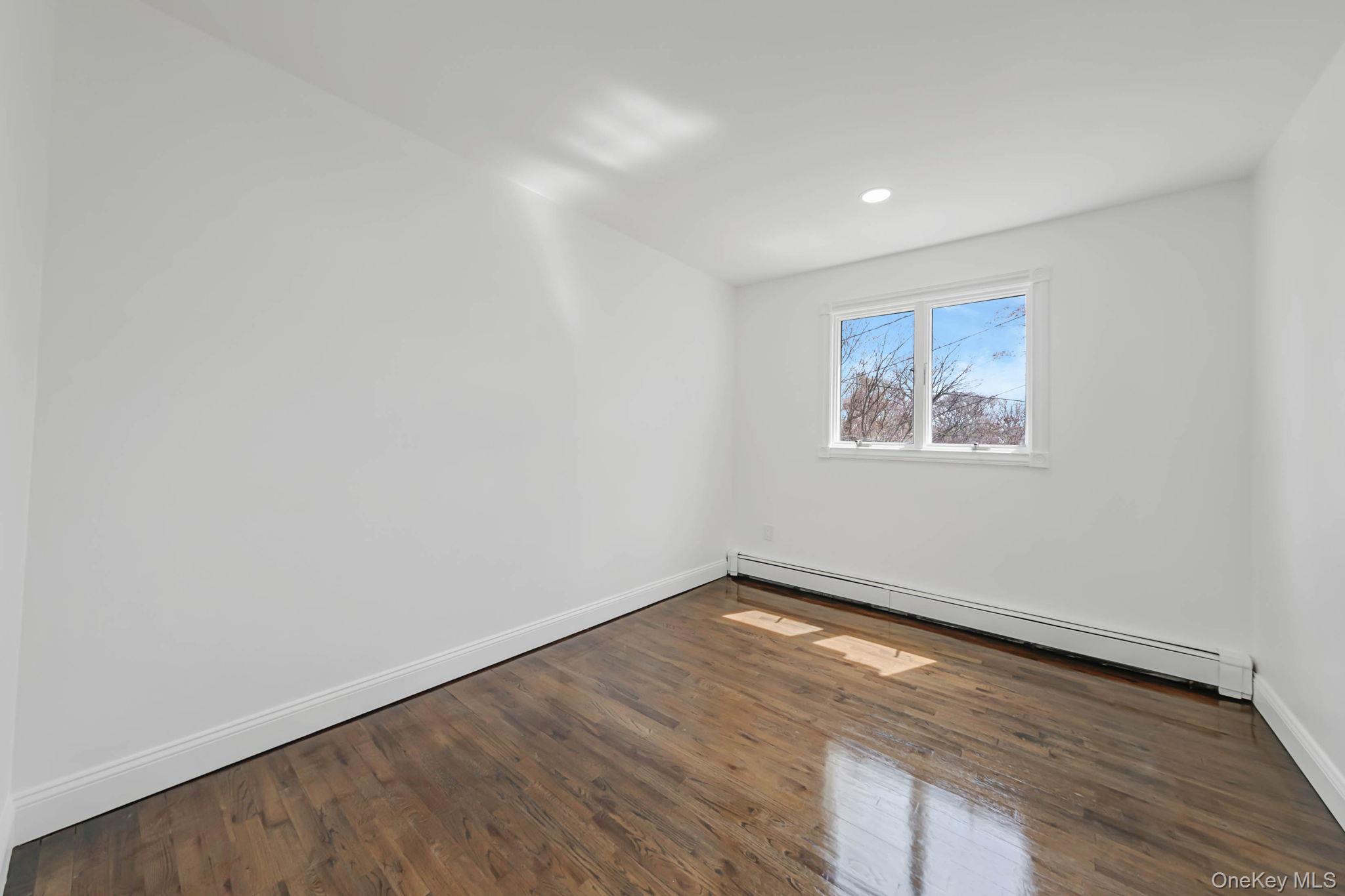 21 Yucca Road, Rocky Point, NY 11778