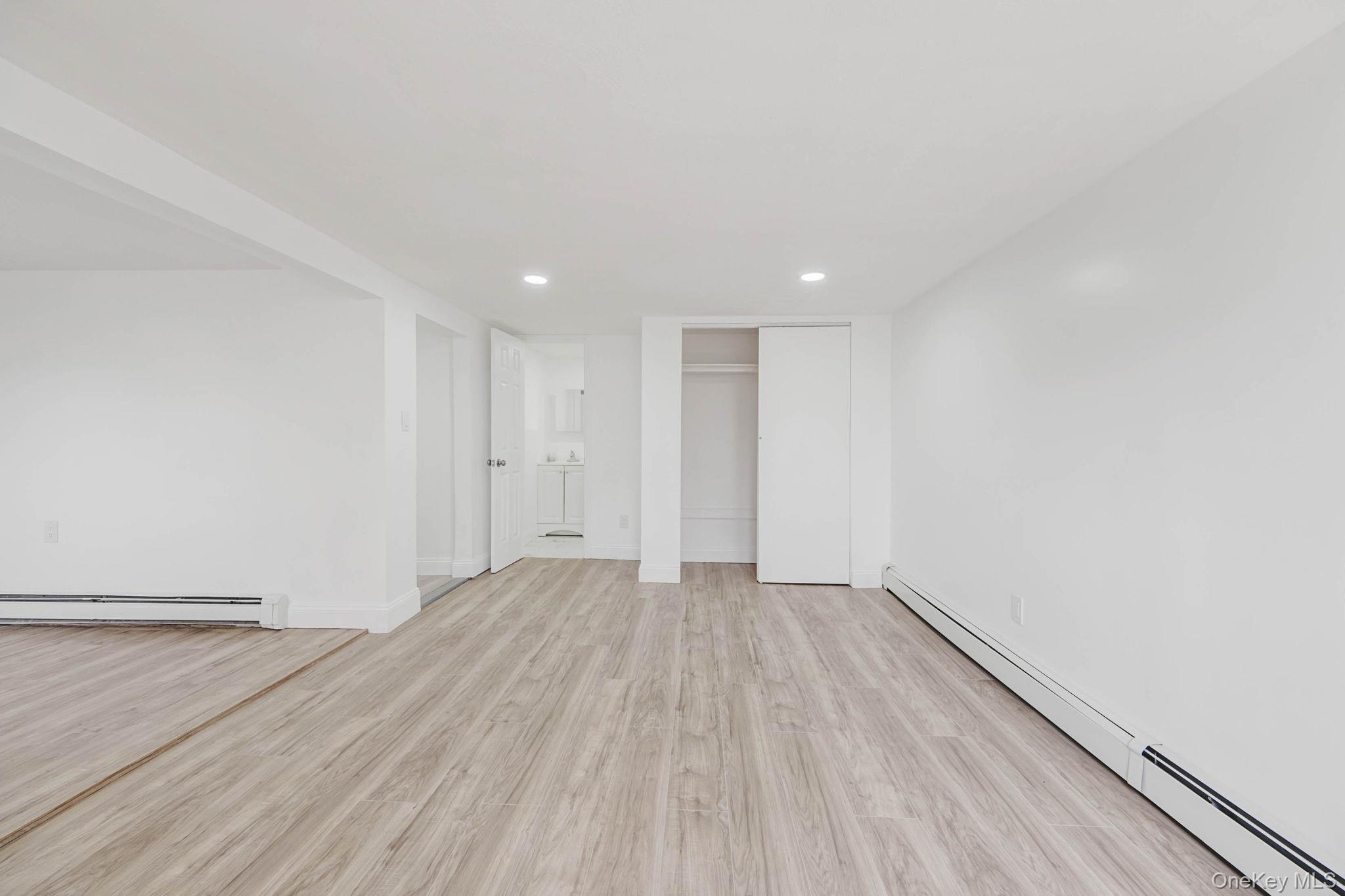 21 Yucca Road, Rocky Point, NY 11778