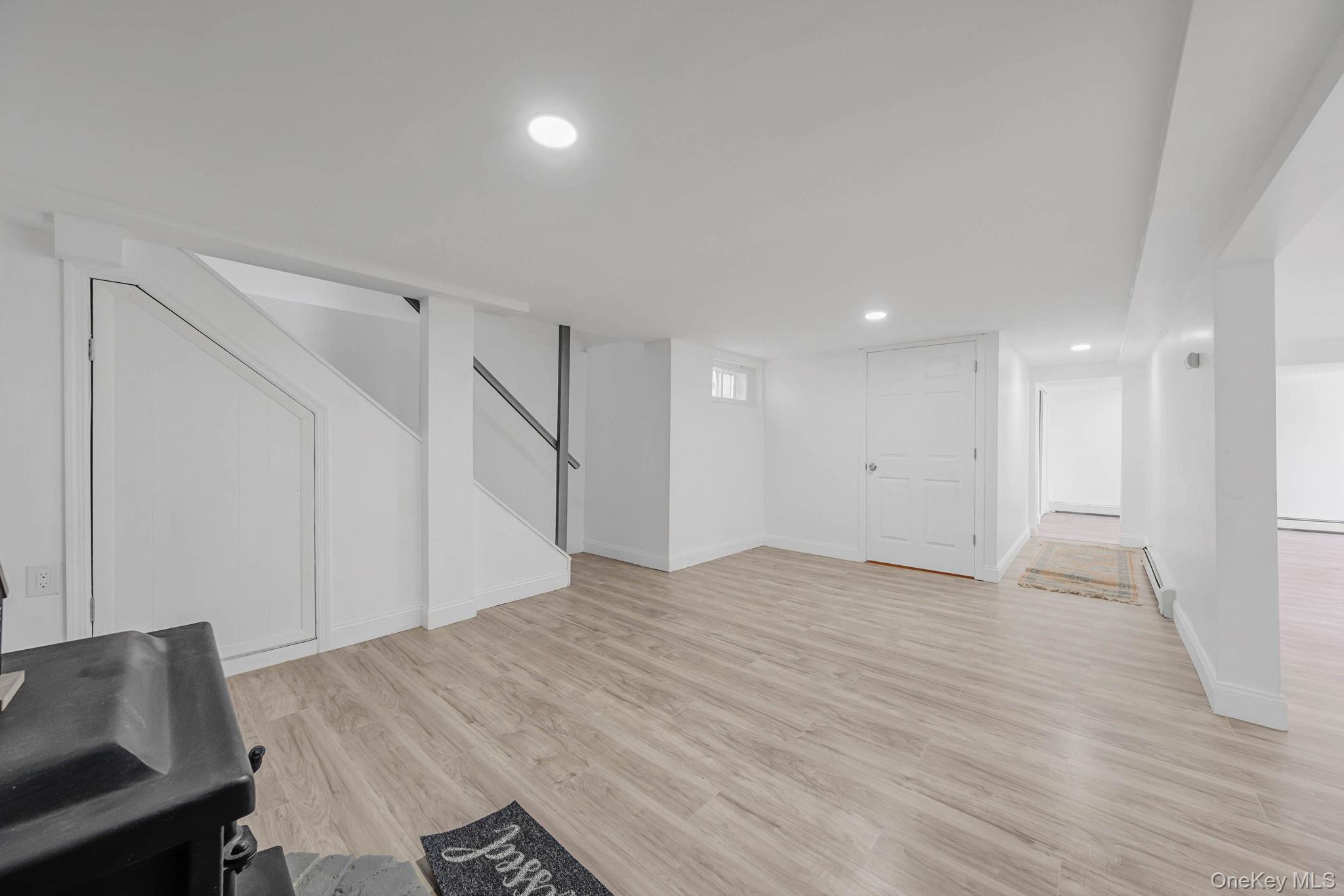 21 Yucca Road, Rocky Point, NY 11778