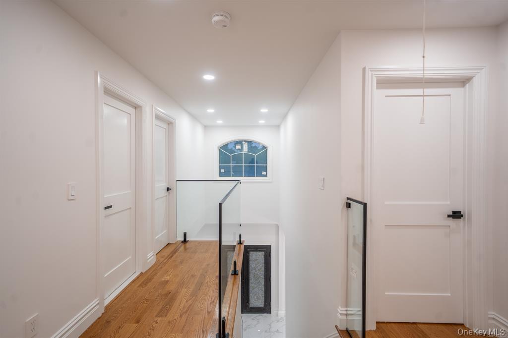 12 Hoover Lane, Bethpage, NY 11714