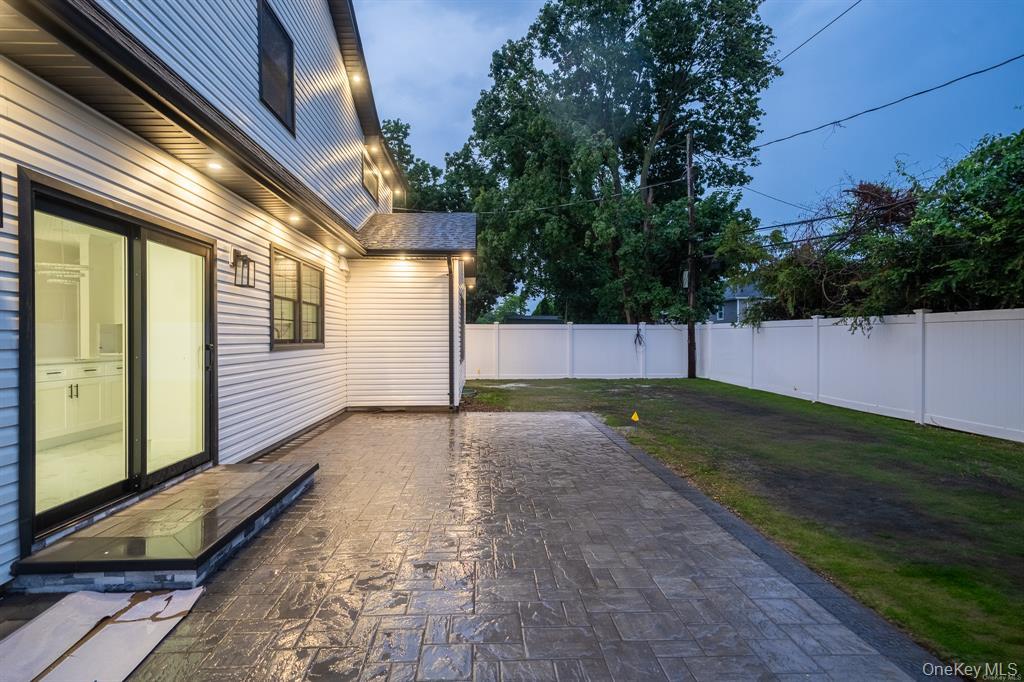 12 Hoover Lane, Bethpage, NY 11714