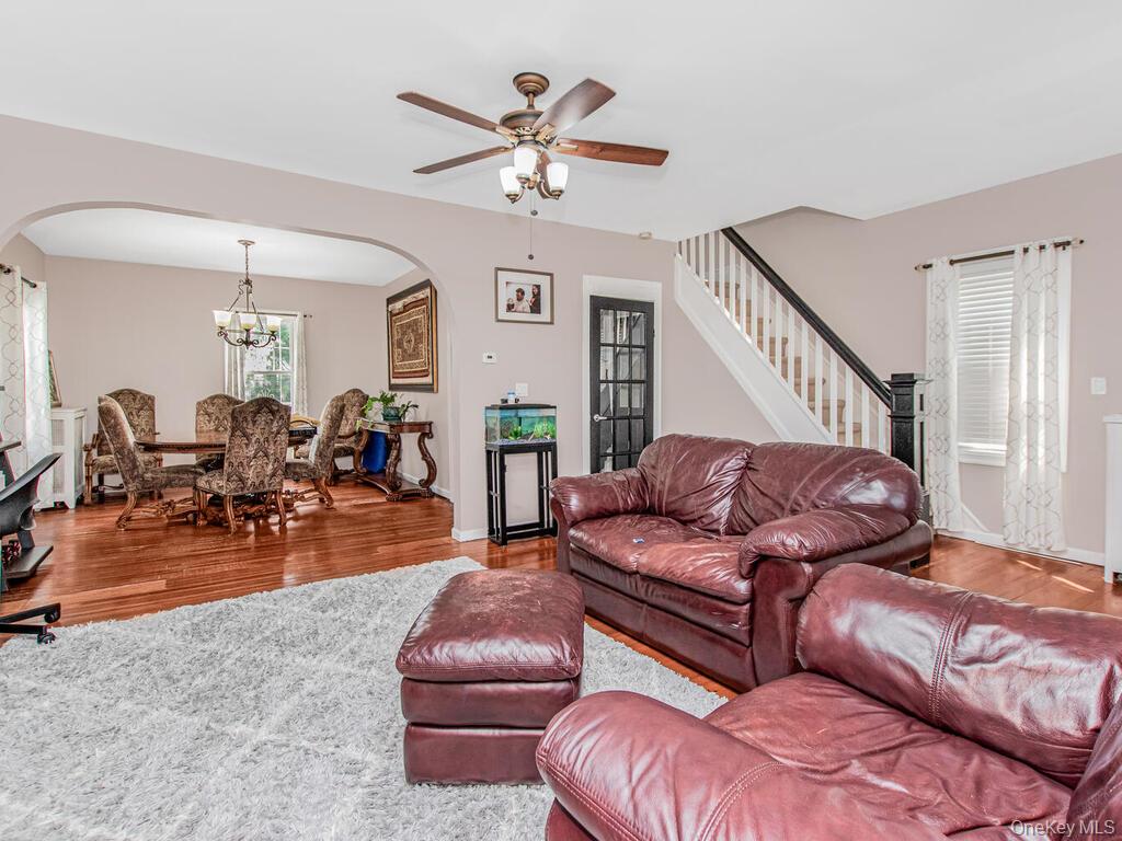 3992 Rombouts Avenue, Bronx, NY 10466