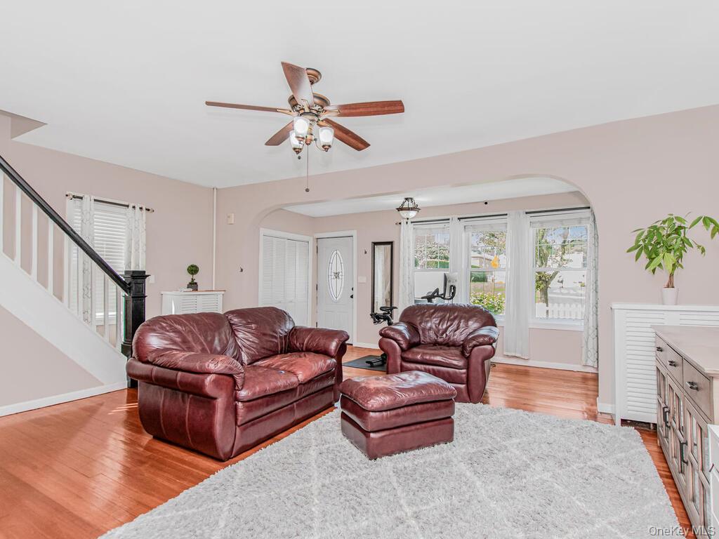 3992 Rombouts Avenue, Bronx, NY 10466