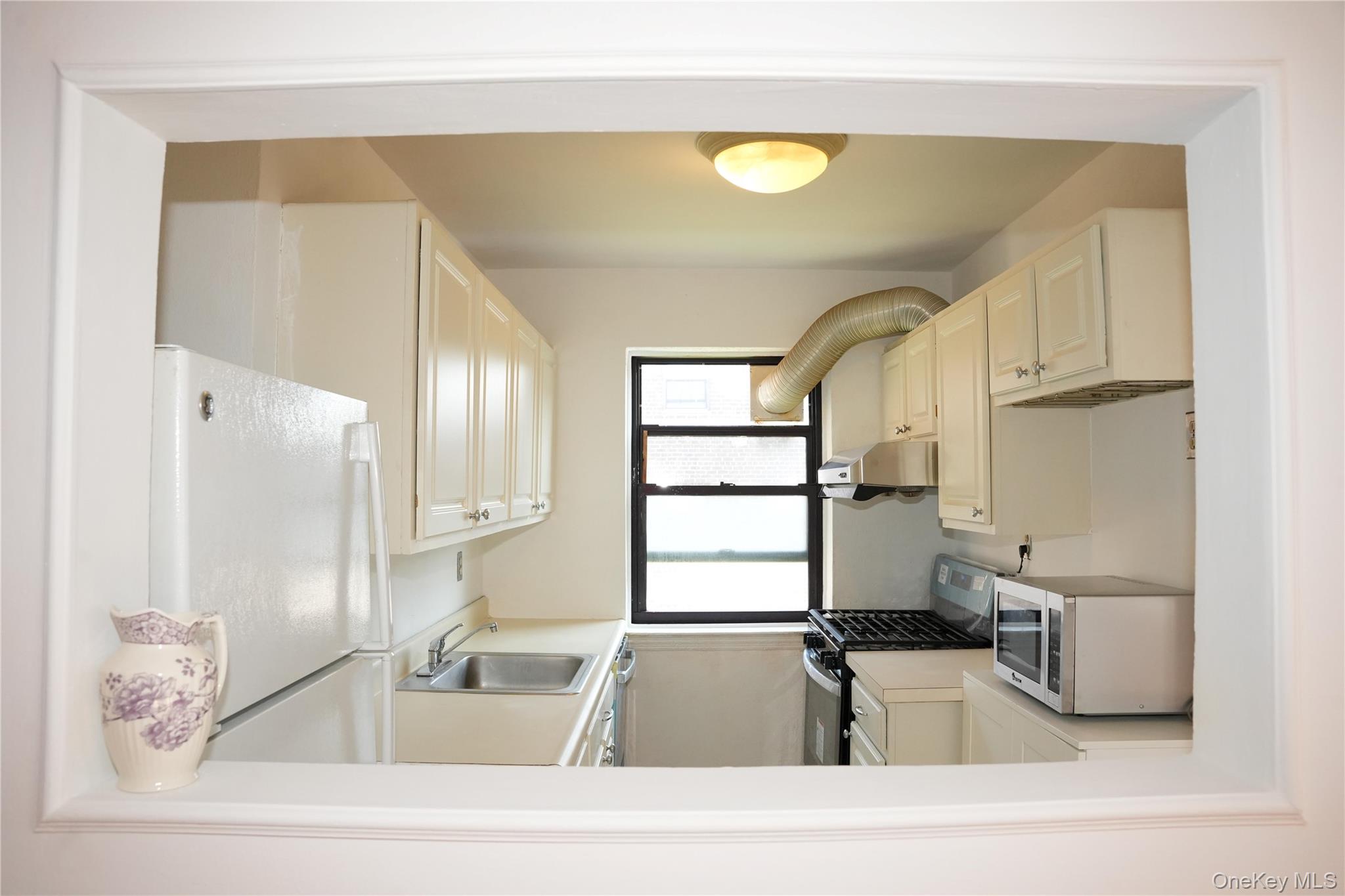 4718 217th Street # 2B, Bayside, NY 11361