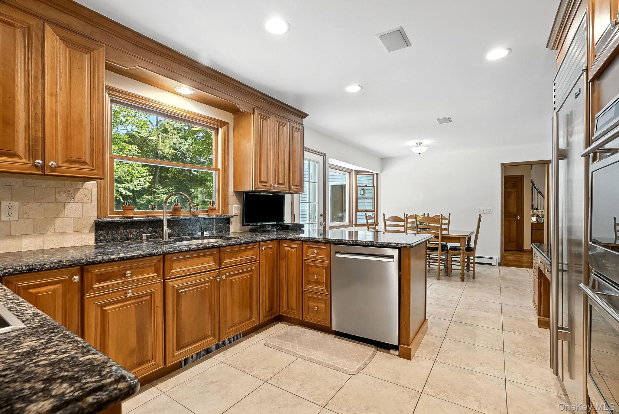 7 Hilltop Road, Waccabuc, NY 10597