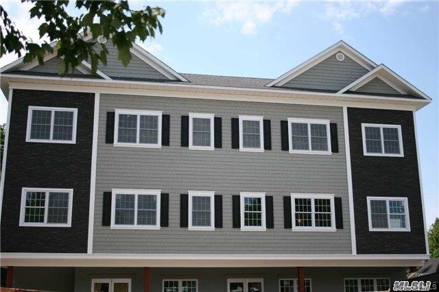 41 Green Street # 2C, Huntington, NY 11743