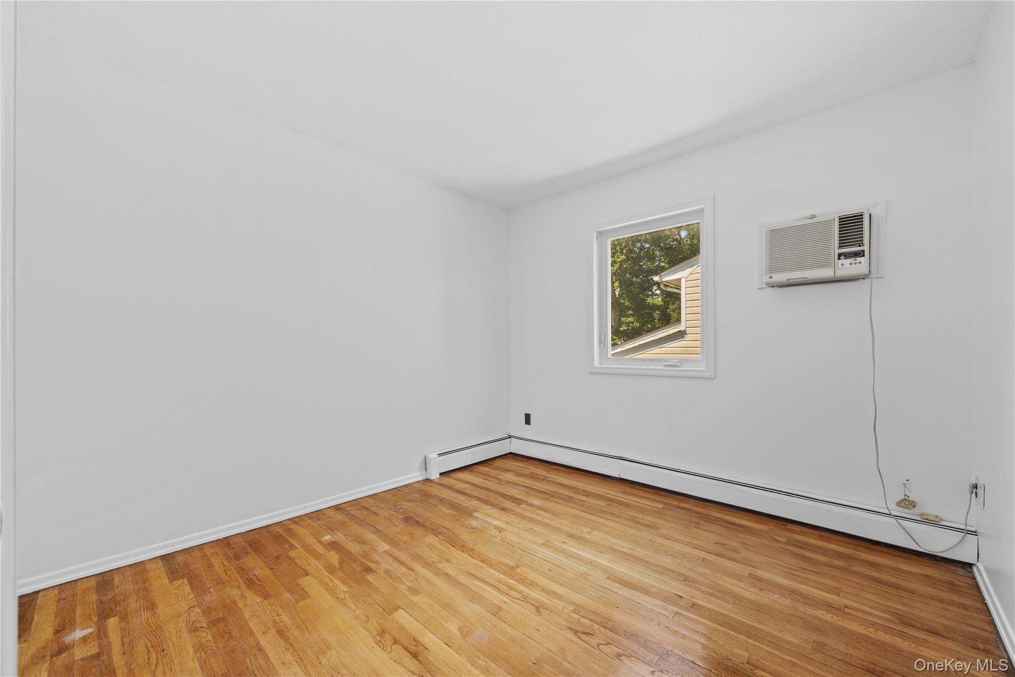 60 Lafayette Street, Huntington, NY 11743