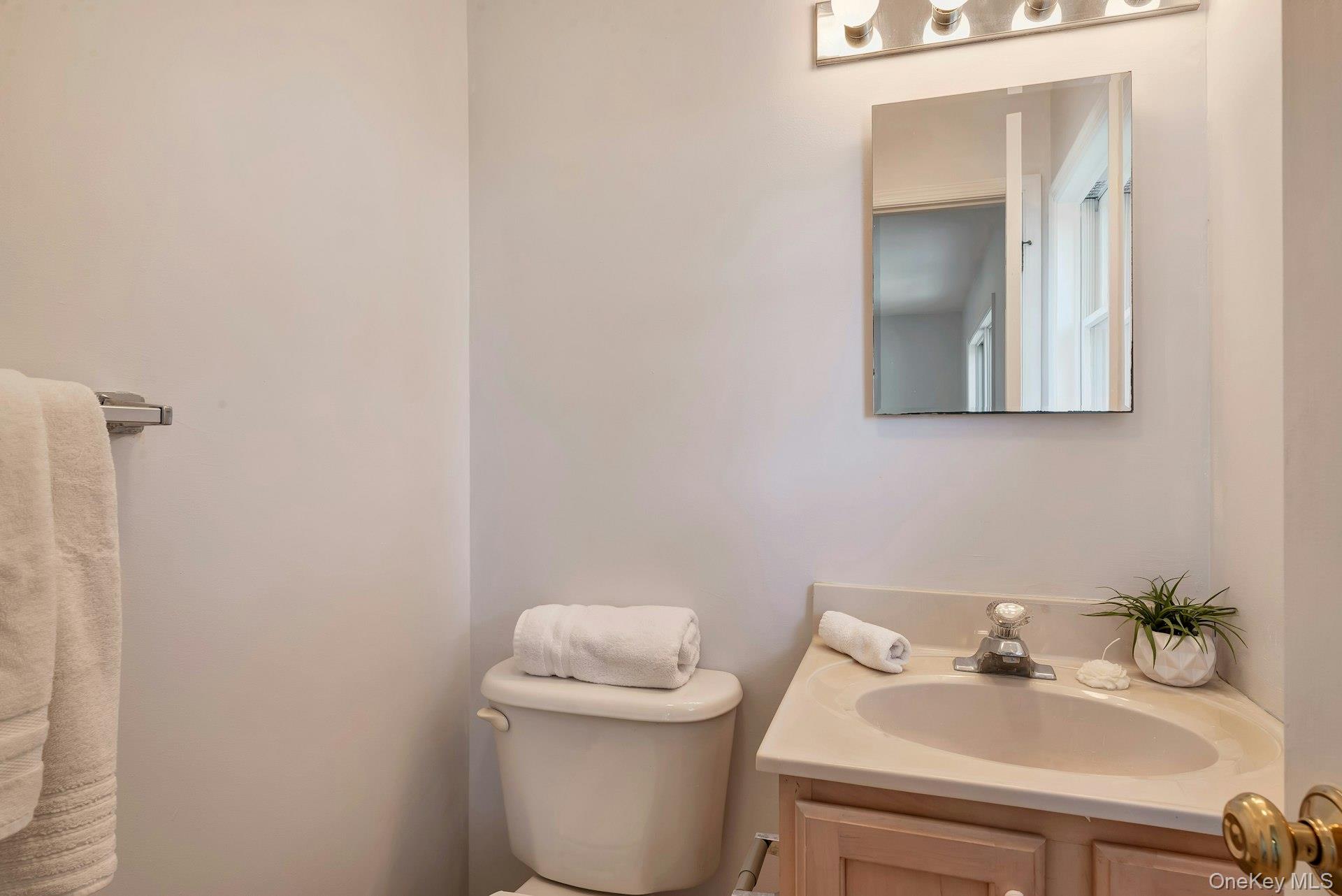 3700 Minnehaha Boulevard, Southold, NY 11971