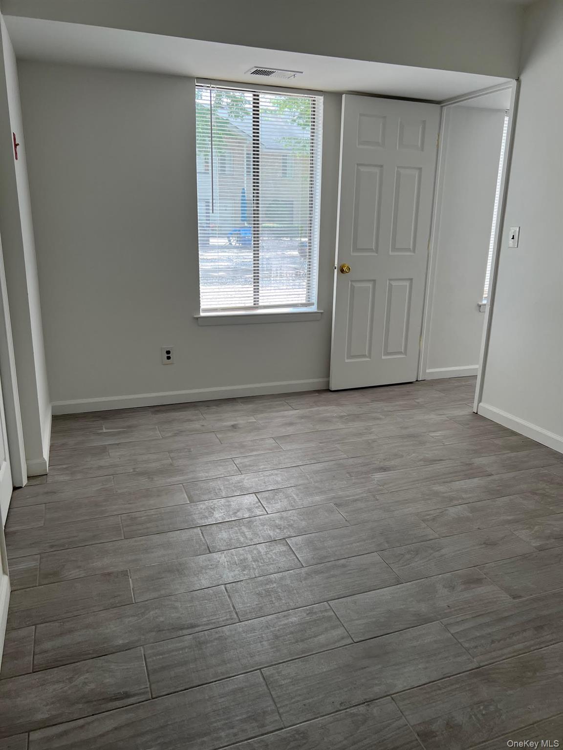 19 Sierra Court, Coram, NY 11727