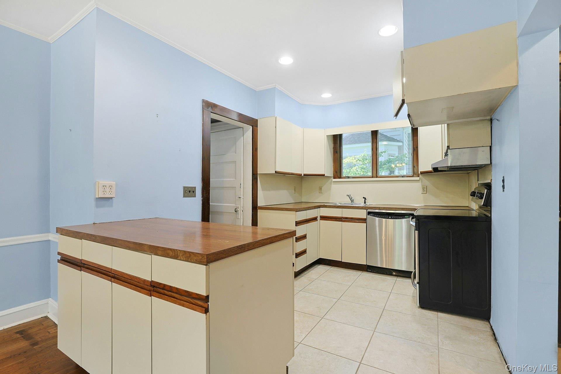 19 Bayard Street, Larchmont, NY 10538