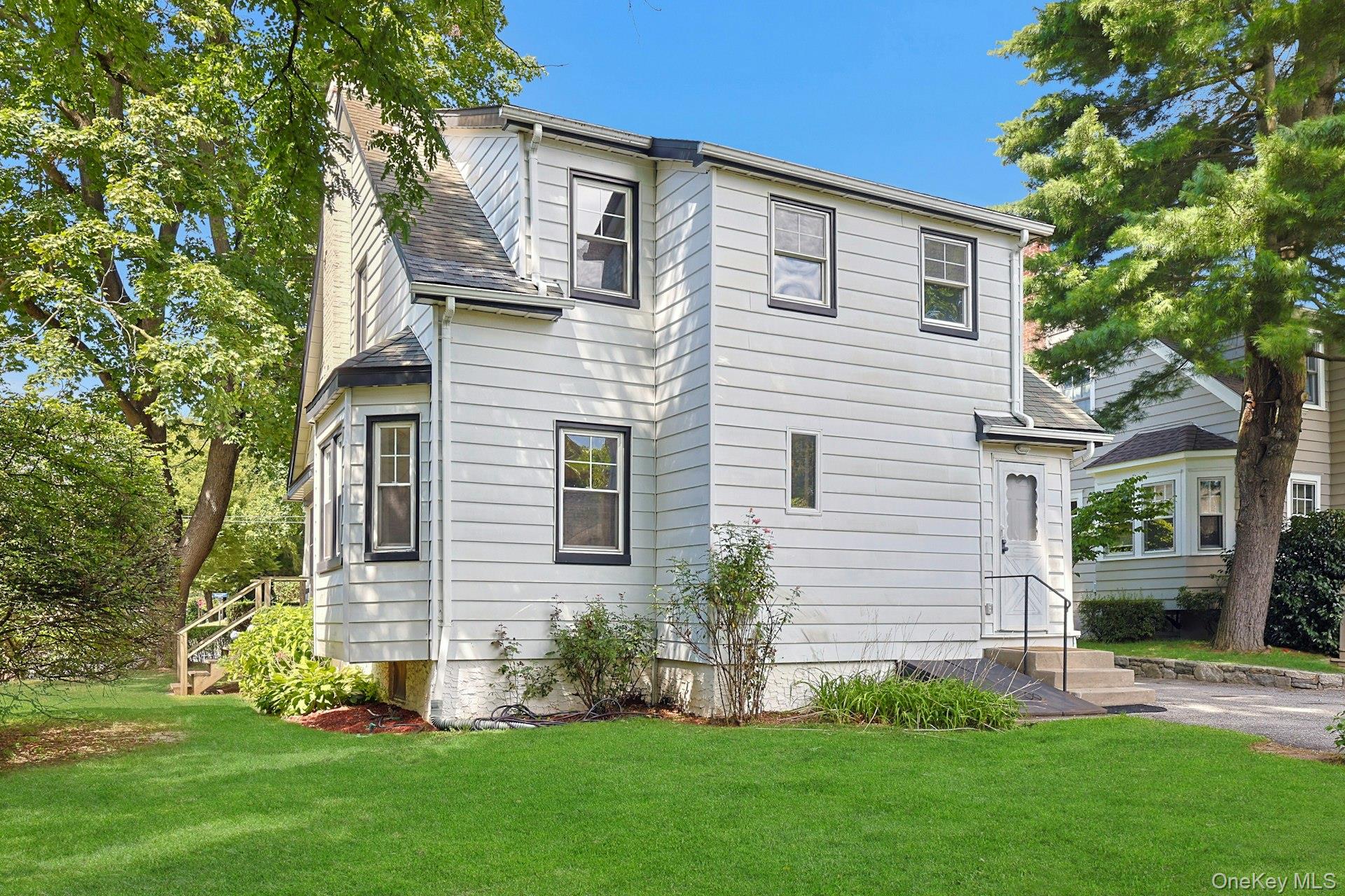 19 Bayard Street, Larchmont, NY 10538