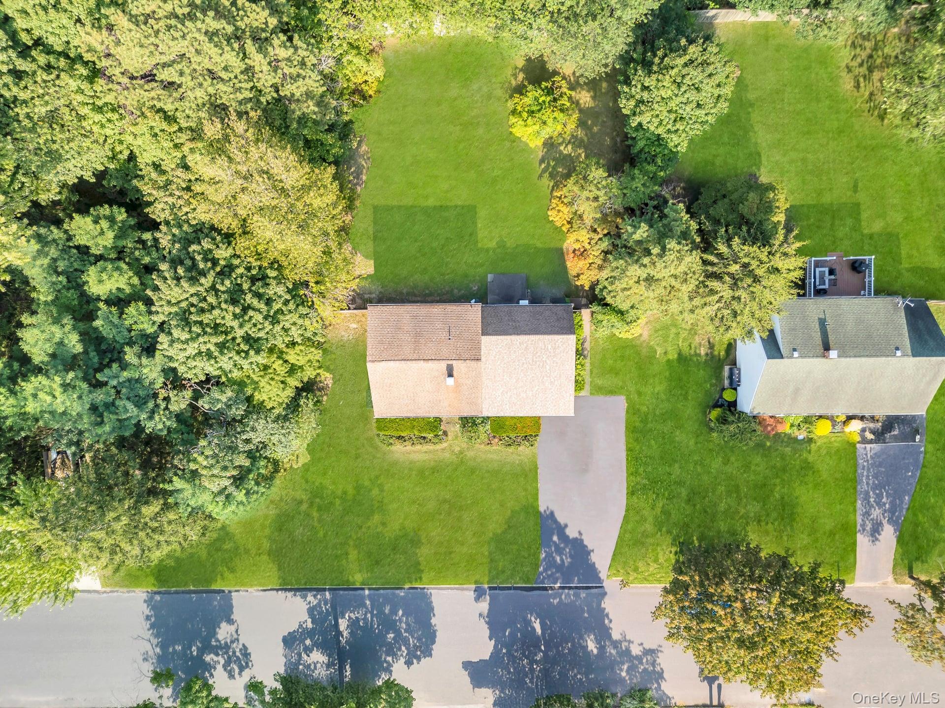 75 White Pine Way, Medford, NY 11763