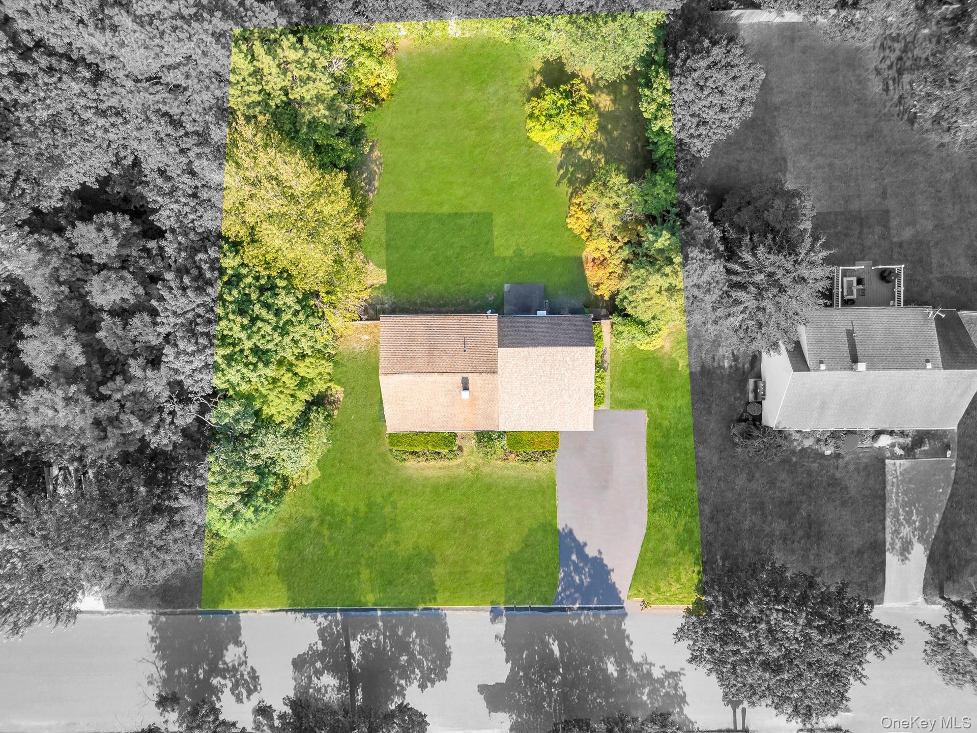 75 White Pine Way, Medford, NY 11763