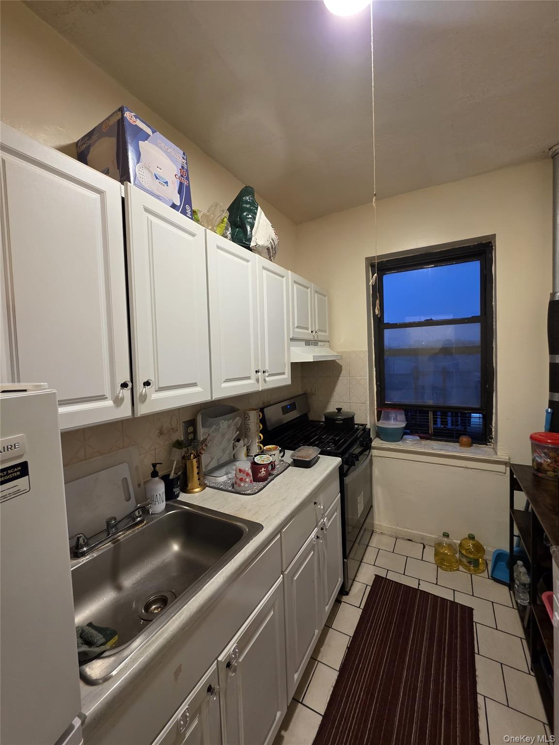 70-35 BROADWAY # D10, Jackson Heights, NY 11372