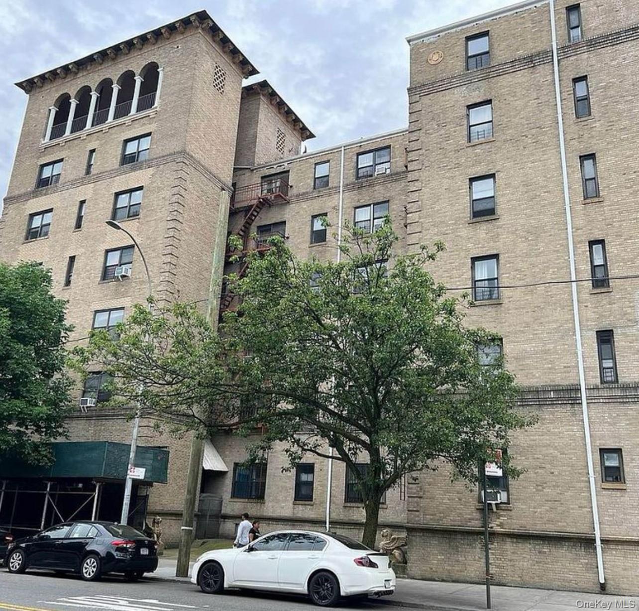 70-35 BROADWAY # D10, Jackson Heights, NY 11372