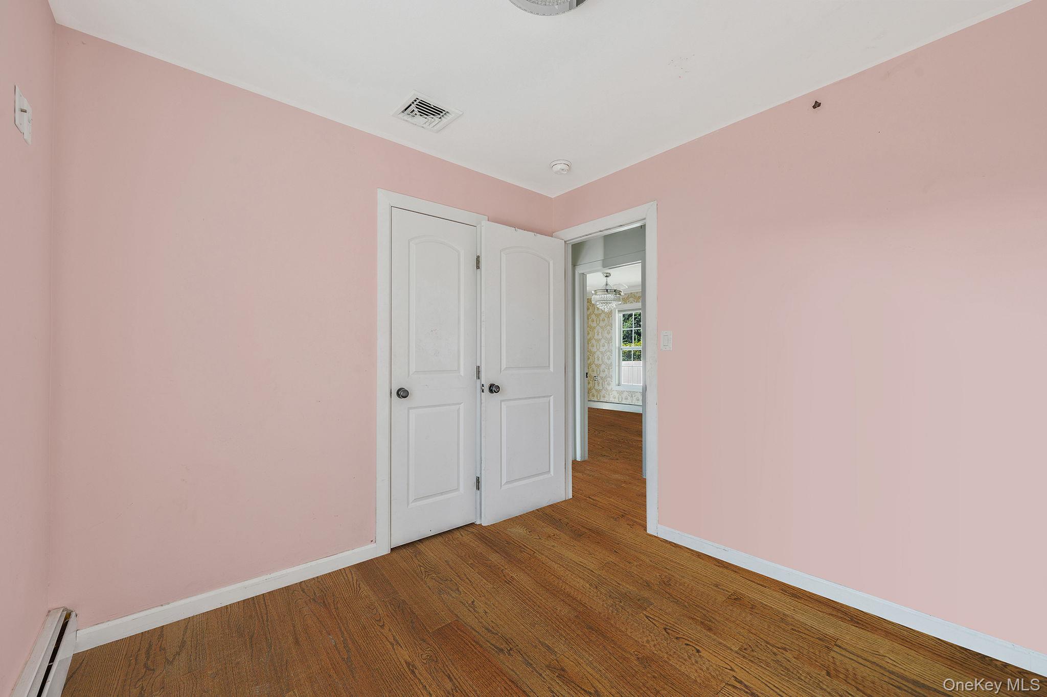 1537 1st Street, West Babylon, NY 11704