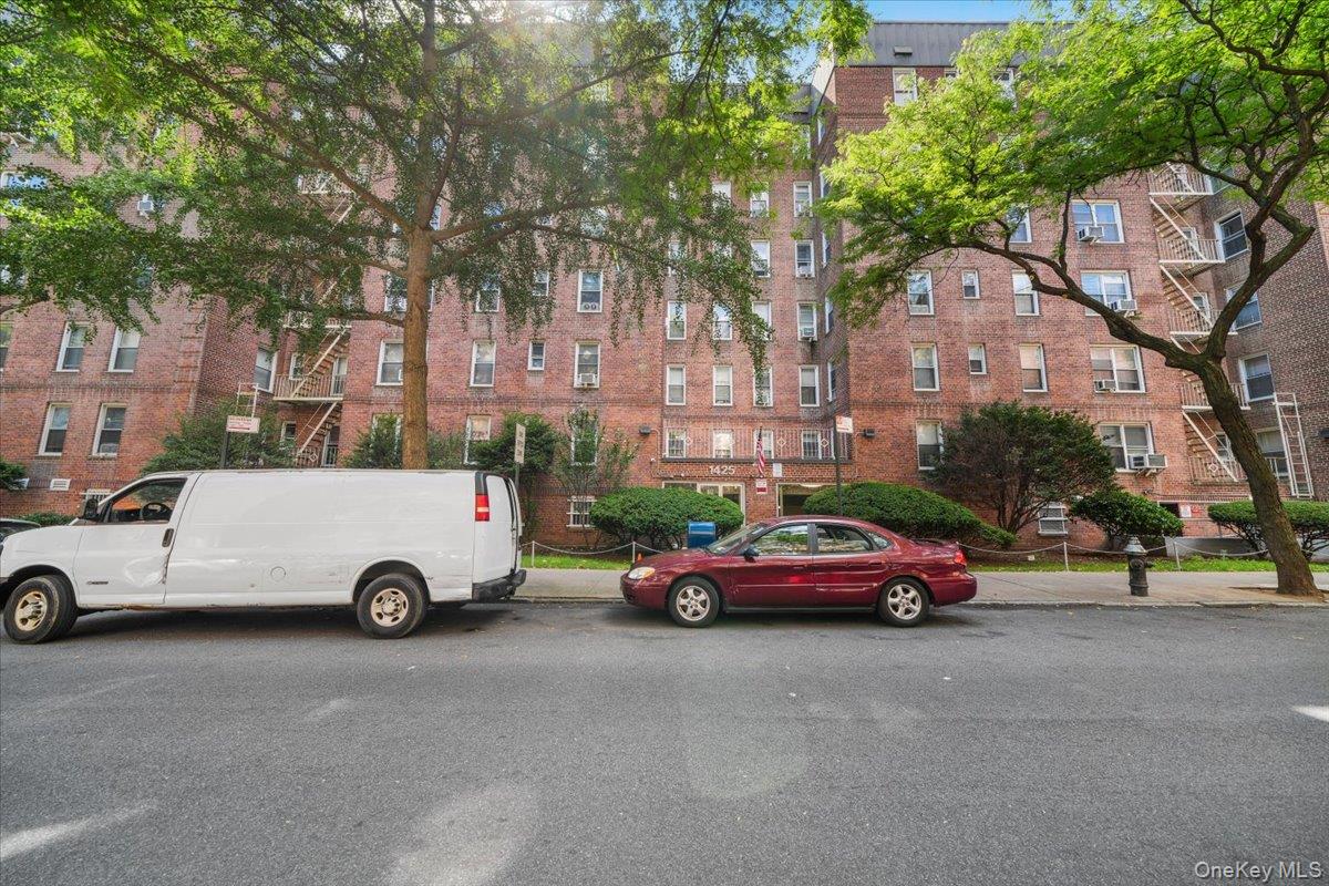1425 Thieriot Avenue # 1N, Bronx, NY 10460