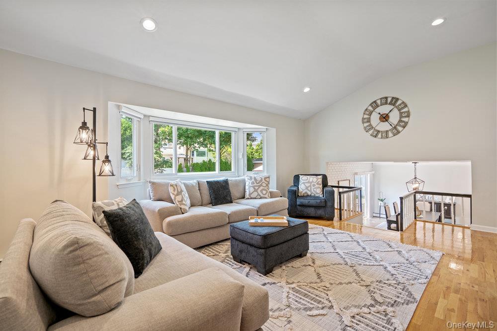 18 Lloyd Lane, Nesconset, NY 11767