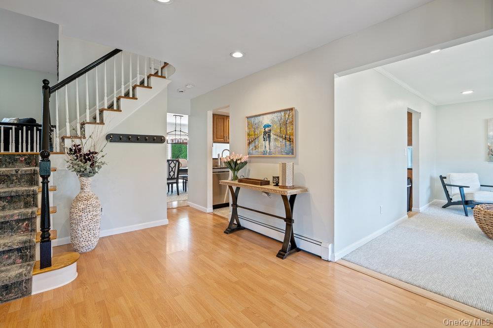 18 Lloyd Lane, Nesconset, NY 11767