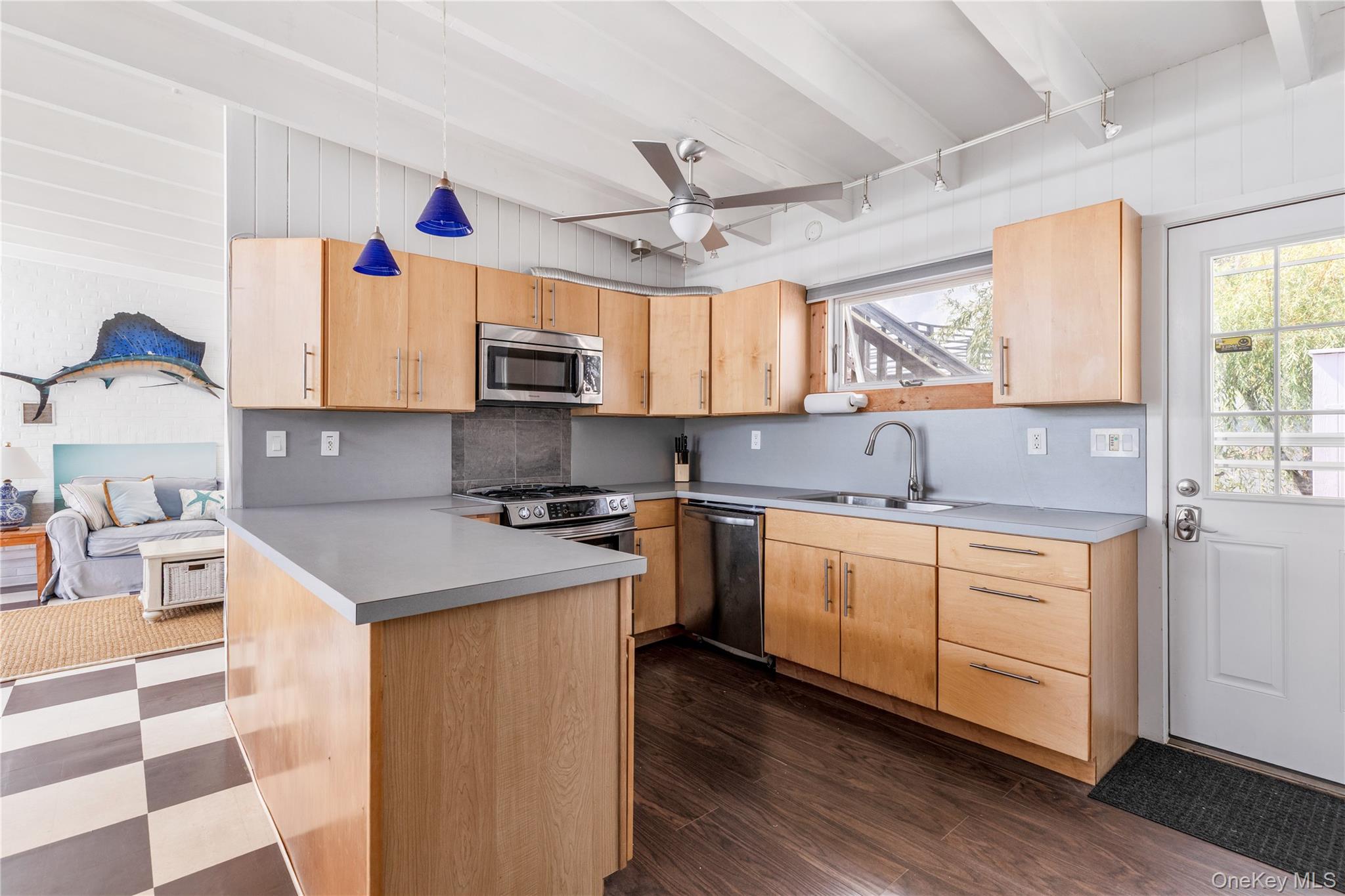 59 Laurel Avenue, Seaview, NY 11770