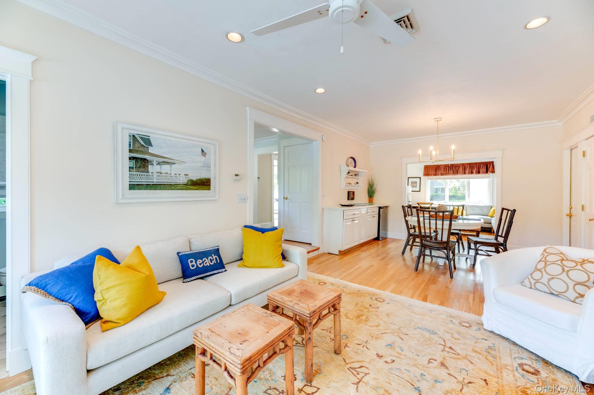 21 Foxhollow Lane, Southampton, NY 11968