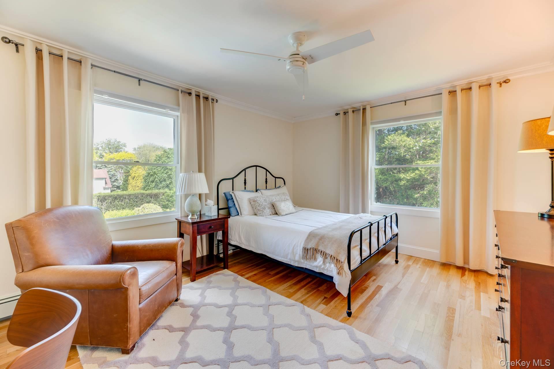 21 Foxhollow Lane, Southampton, NY 11968