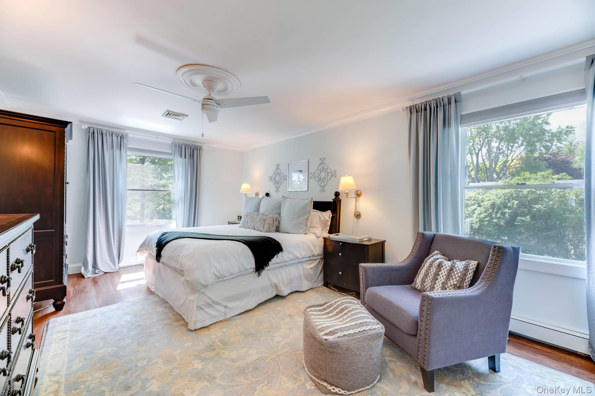 21 Foxhollow Lane, Southampton, NY 11968