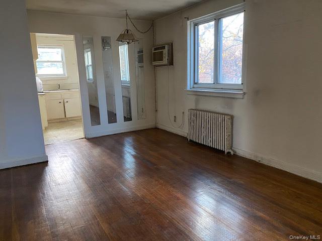 254-04 75th Avenue # G-2, Glen Oaks, NY 11004