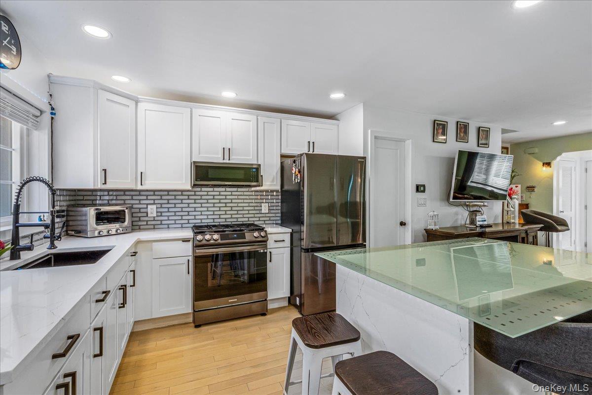 1904 Bronxdale Avenue, Bronx, NY 10462