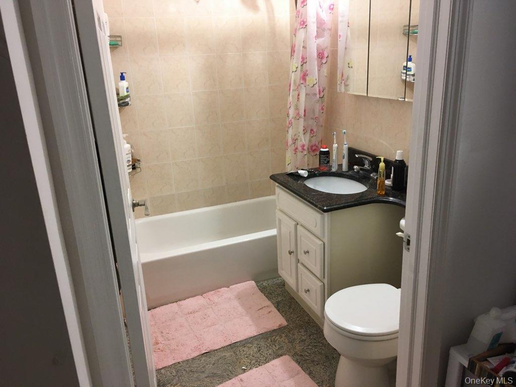 8523 Broadway # 9B, Elmhurst, NY 11373